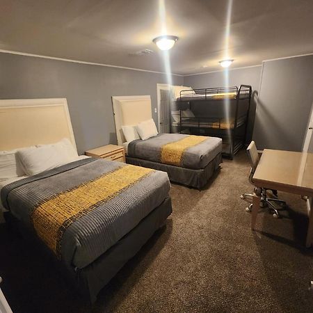 Super Large East Memphis 23 Beds Exterior photo