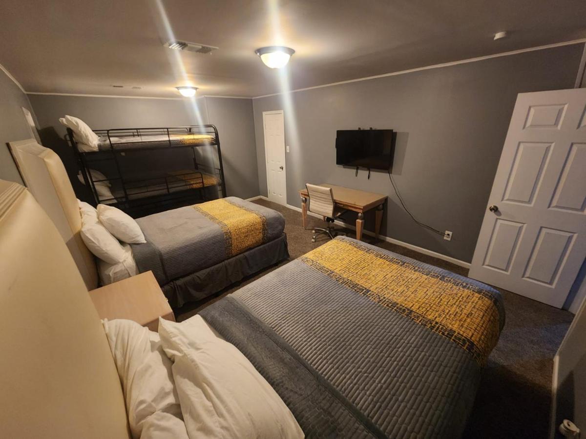 Super Large East Memphis 23 Beds Exterior photo