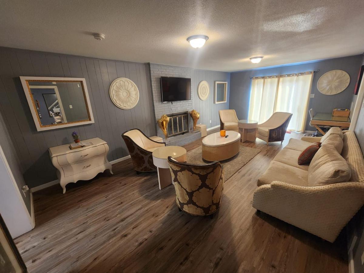 Super Large East Memphis 23 Beds Exterior photo